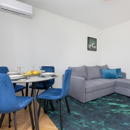Cozy And Comfortable Wola Apartment By Noclegi Renters Varşova Dış mekan fotoğraf
